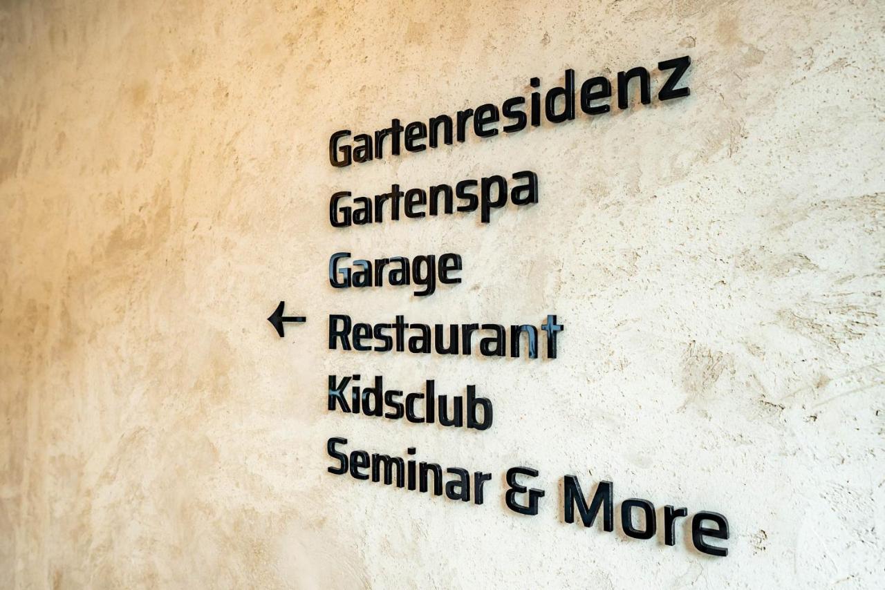 Hotel Berghof Mayrhofen Gmbh エクステリア 写真