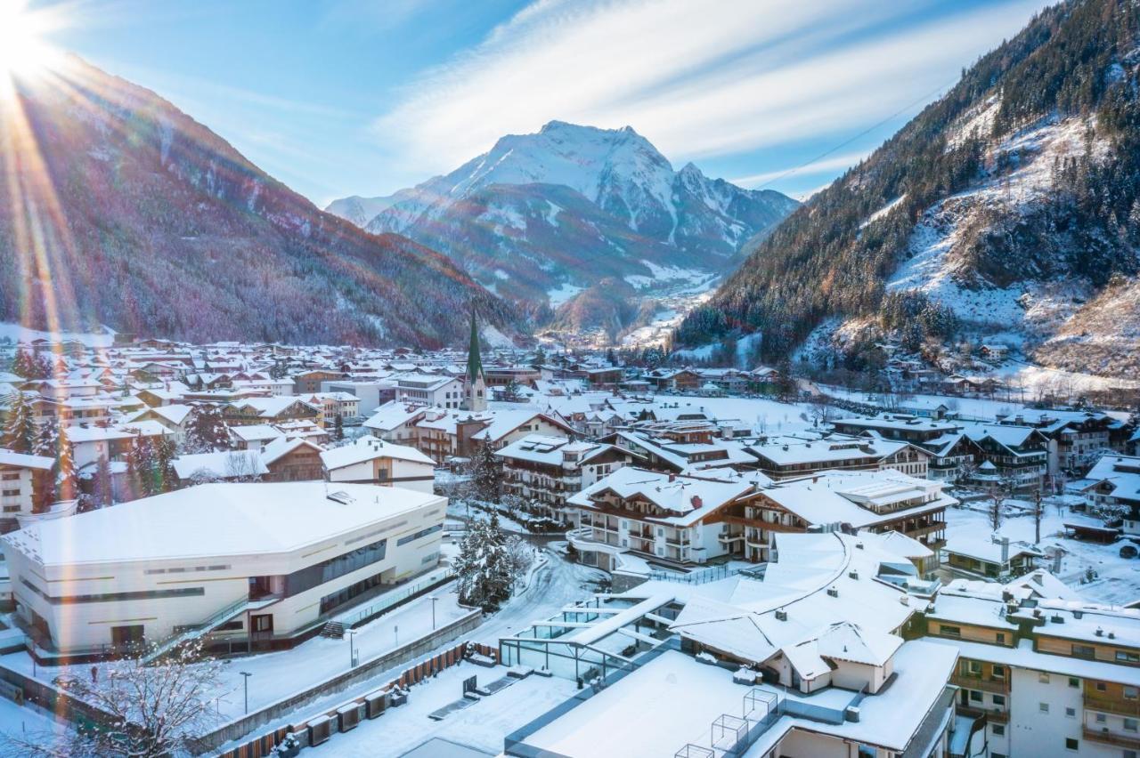 Hotel Berghof Mayrhofen Gmbh エクステリア 写真