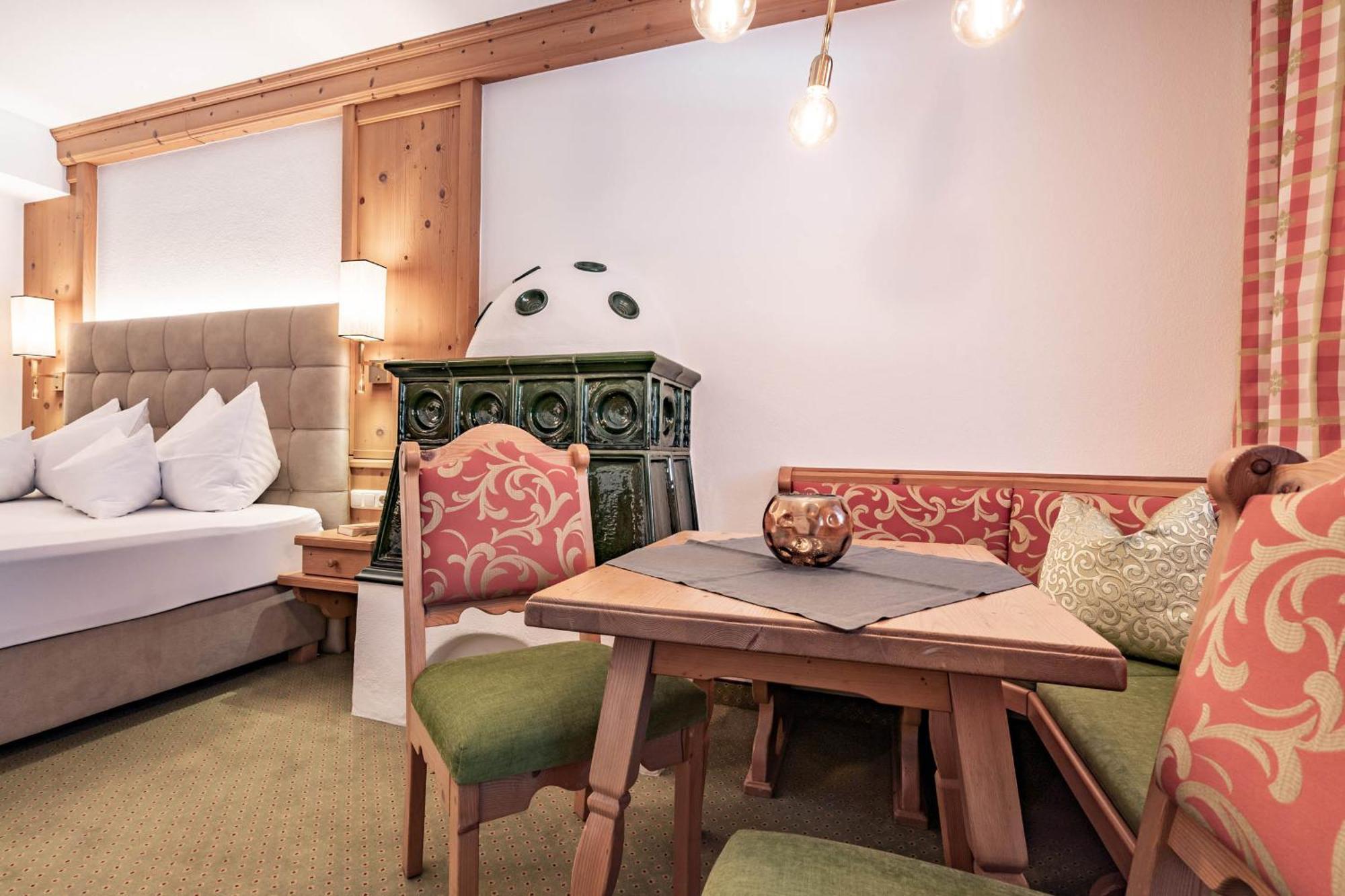 Hotel Berghof Mayrhofen Gmbh 部屋 写真
