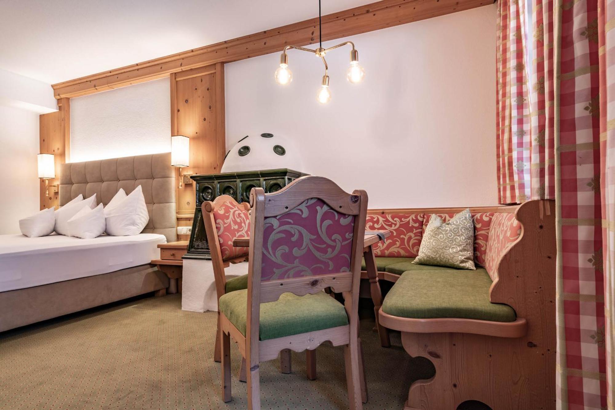 Hotel Berghof Mayrhofen Gmbh 部屋 写真