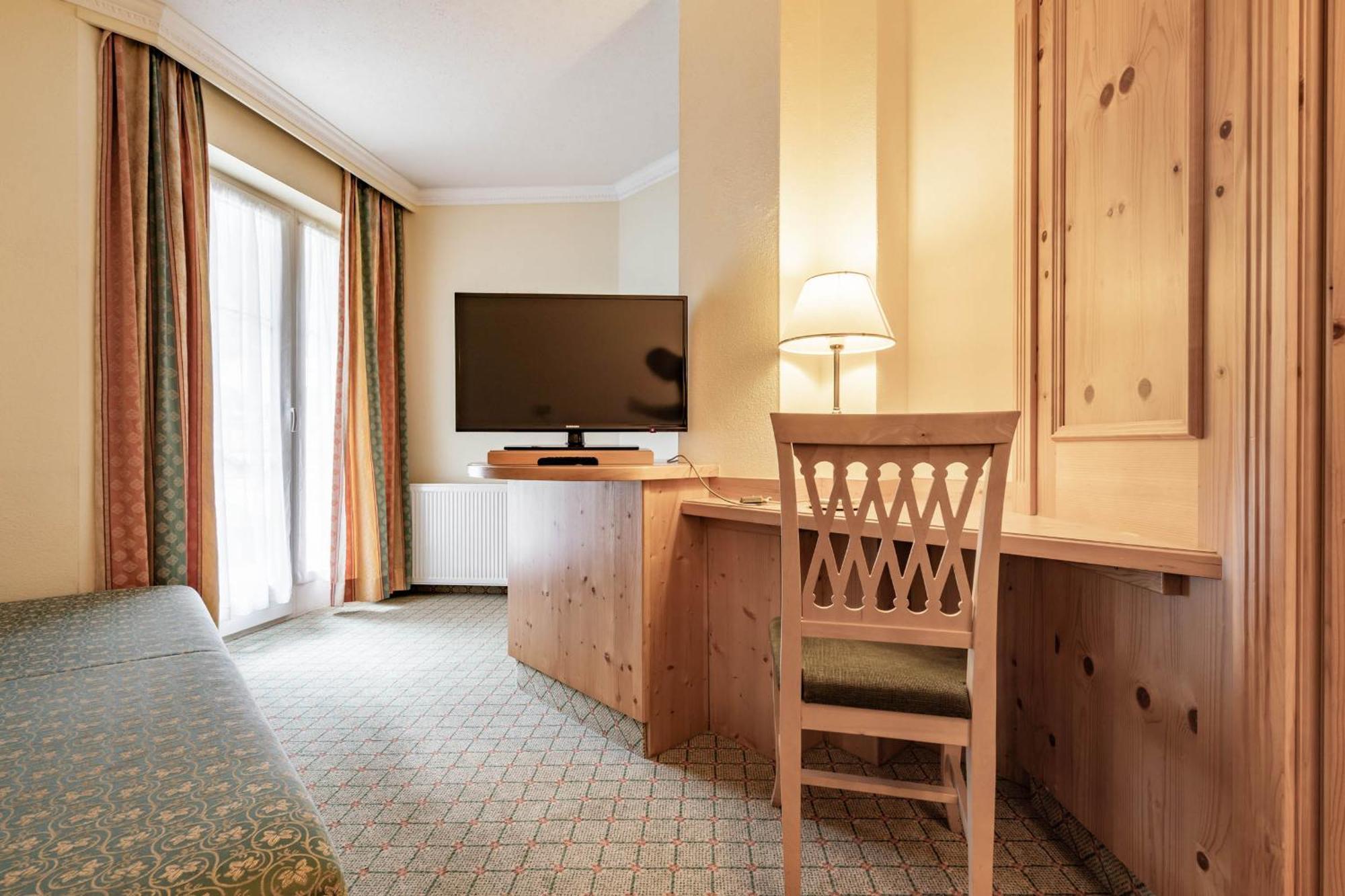 Hotel Berghof Mayrhofen Gmbh 部屋 写真