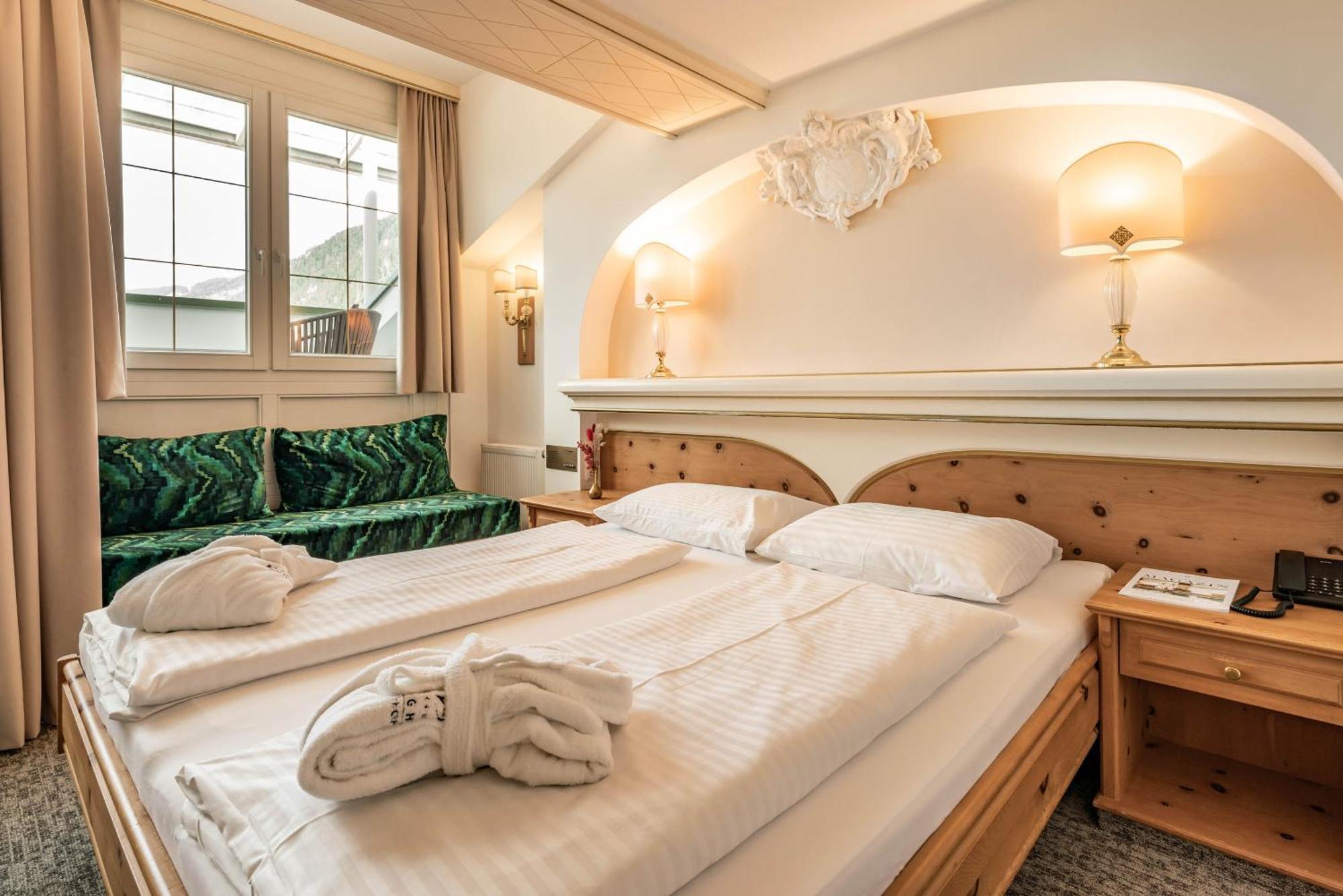 Hotel Berghof Mayrhofen Gmbh エクステリア 写真