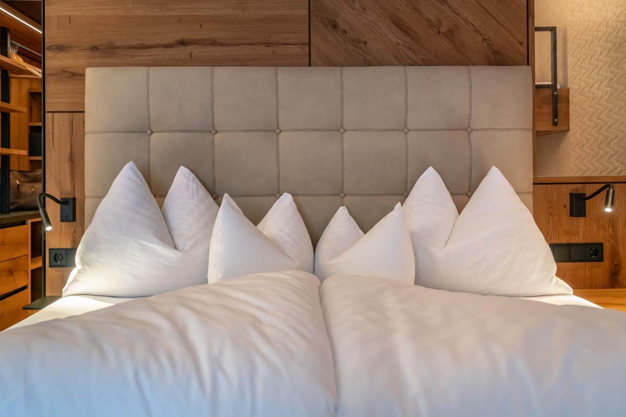 Hotel Berghof Mayrhofen Gmbh エクステリア 写真